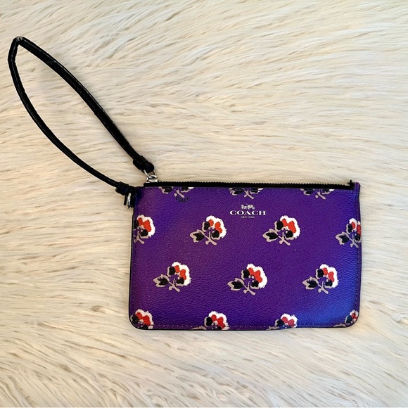 Coach Bramble Rose Purple Small Wristlet - Picture 3 of 6